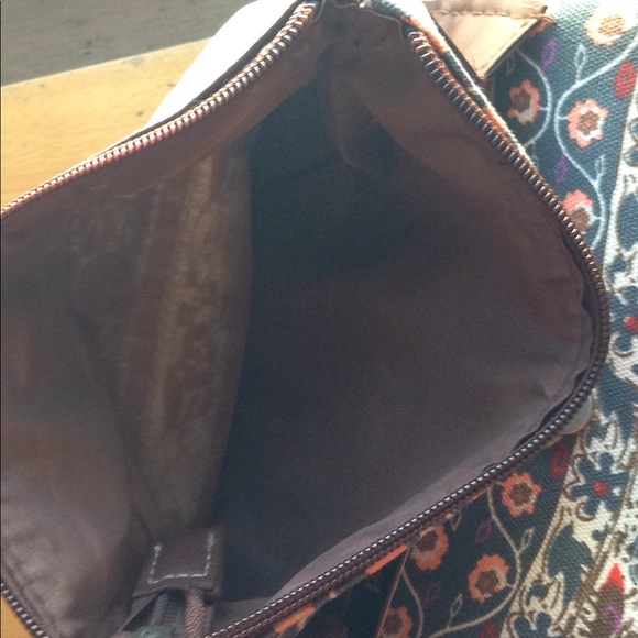 *NWOT* UNIONBAY Elephant Adjustable Crossbody Bag - Picture 6 of 6